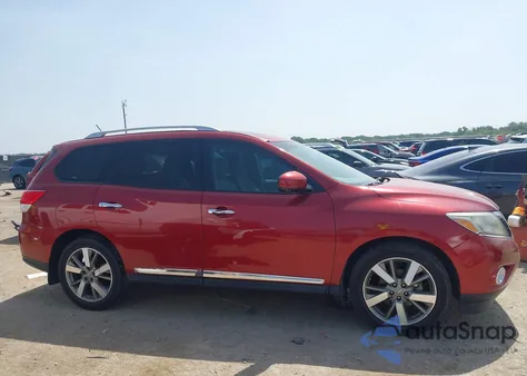 2014 Nissan Pathfinder Platinum z USA, uszkodzony, nr VIN 5N1AR2MM3EC729226